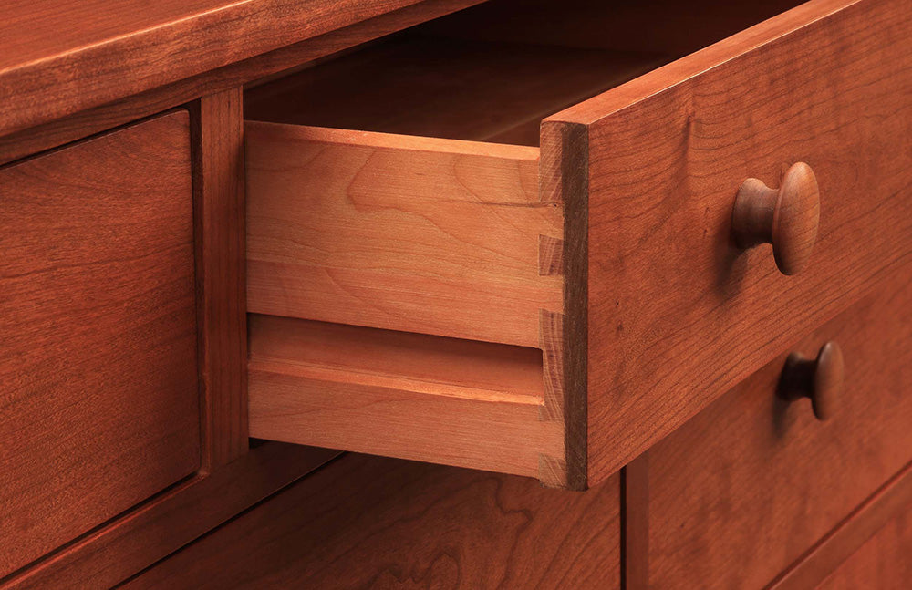 Harvey Ellis Master Dresser - Stickley Furniture | Mattress