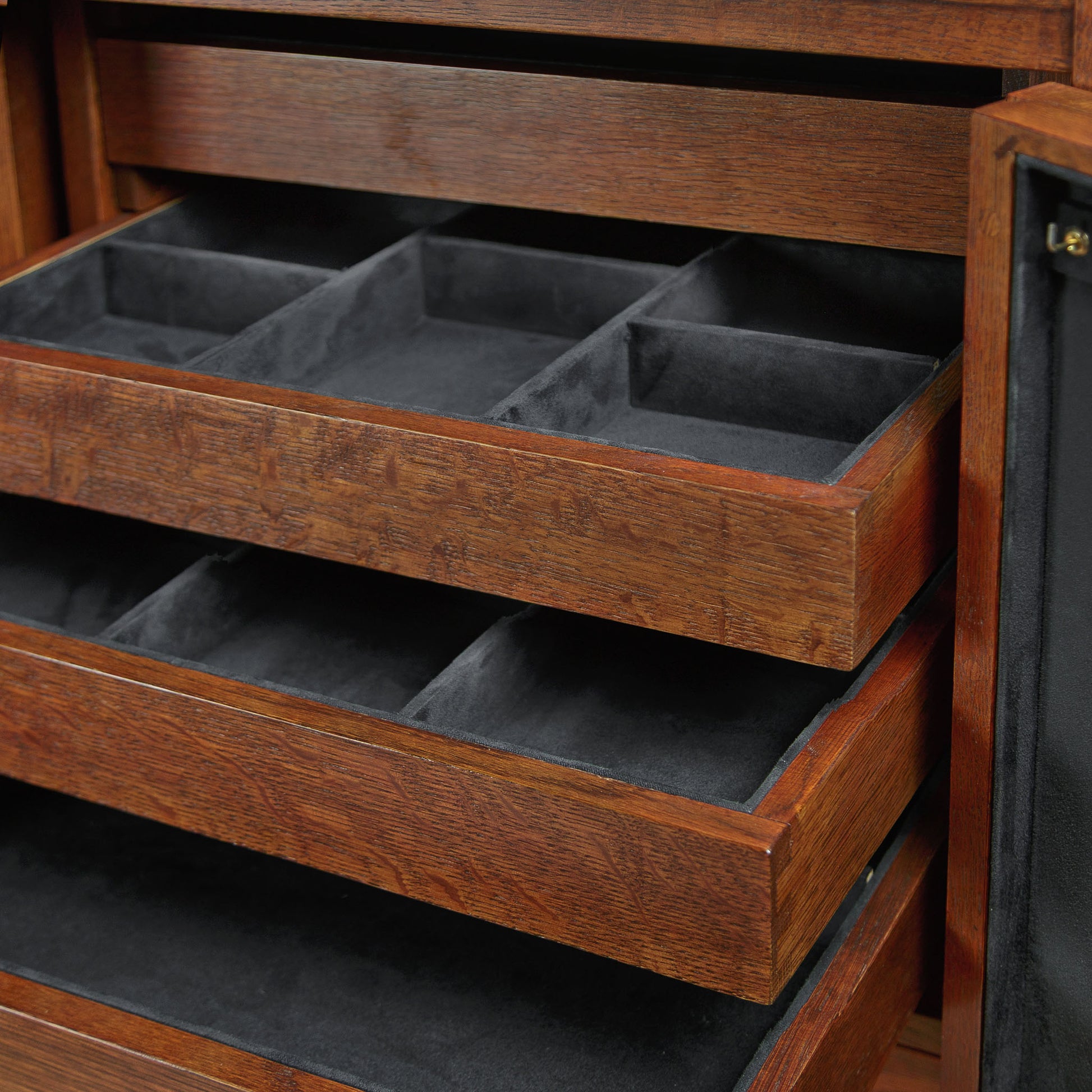 Mission Rose Jewelry Chest - Stickley Furniture | Mattress