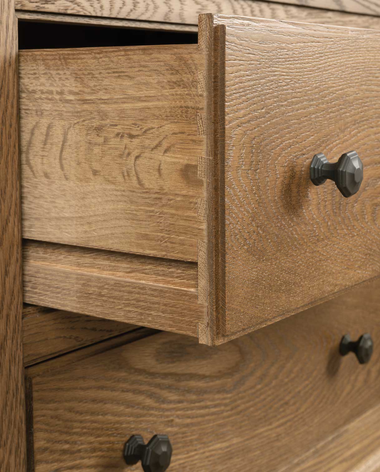 Construction Features – Stickley Brand