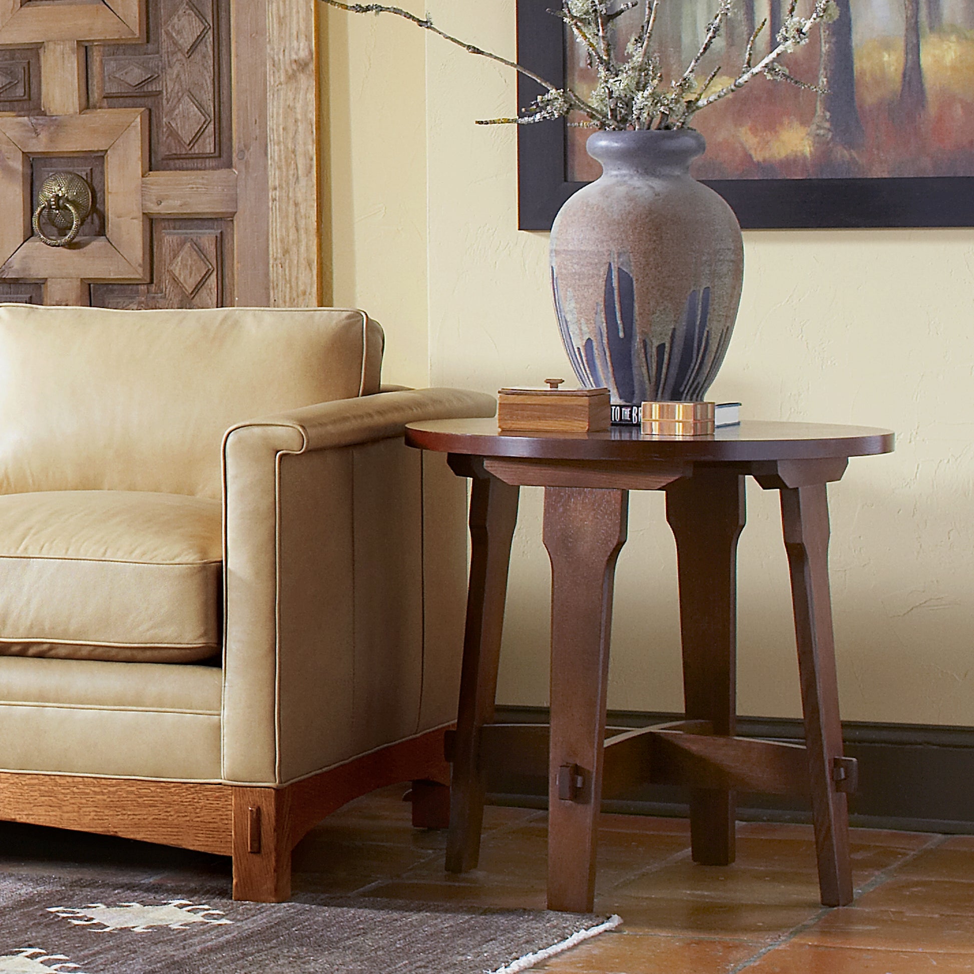 Gus Round Lamp Table - Stickley Furniture | Mattress